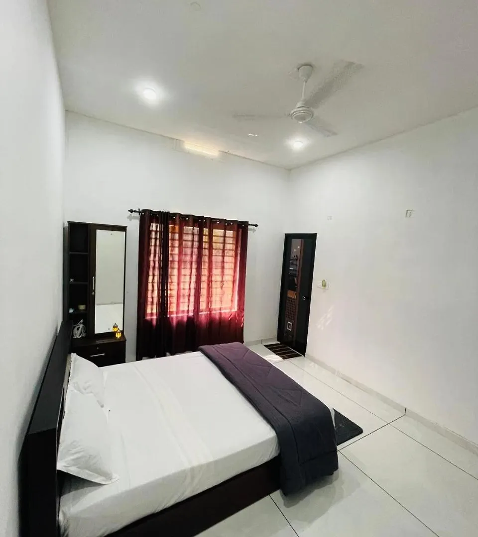 Aphrodite Home Stay Pinangode 0*,  India