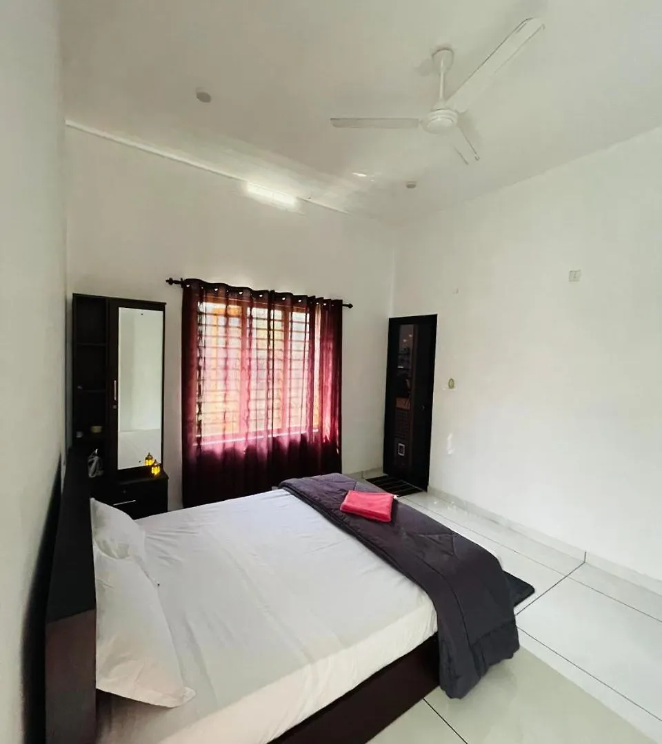 Aphrodite Home Stay Pinangode